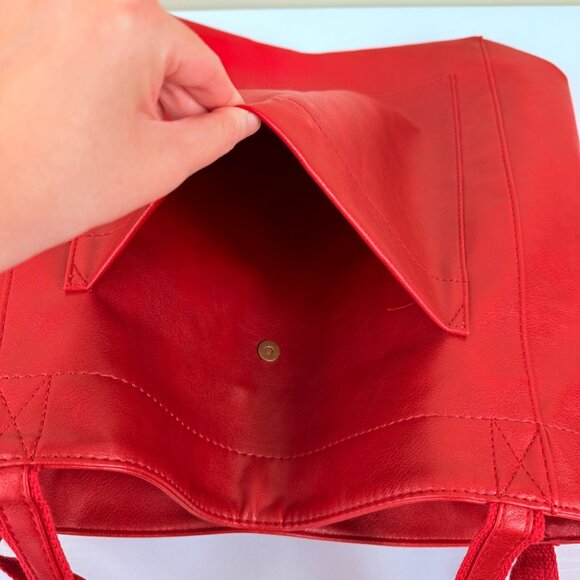 Vegan Leather Tote Bag – Magnetic Snap, Front Pocket & Interior Zip - Picture 6 of 9
